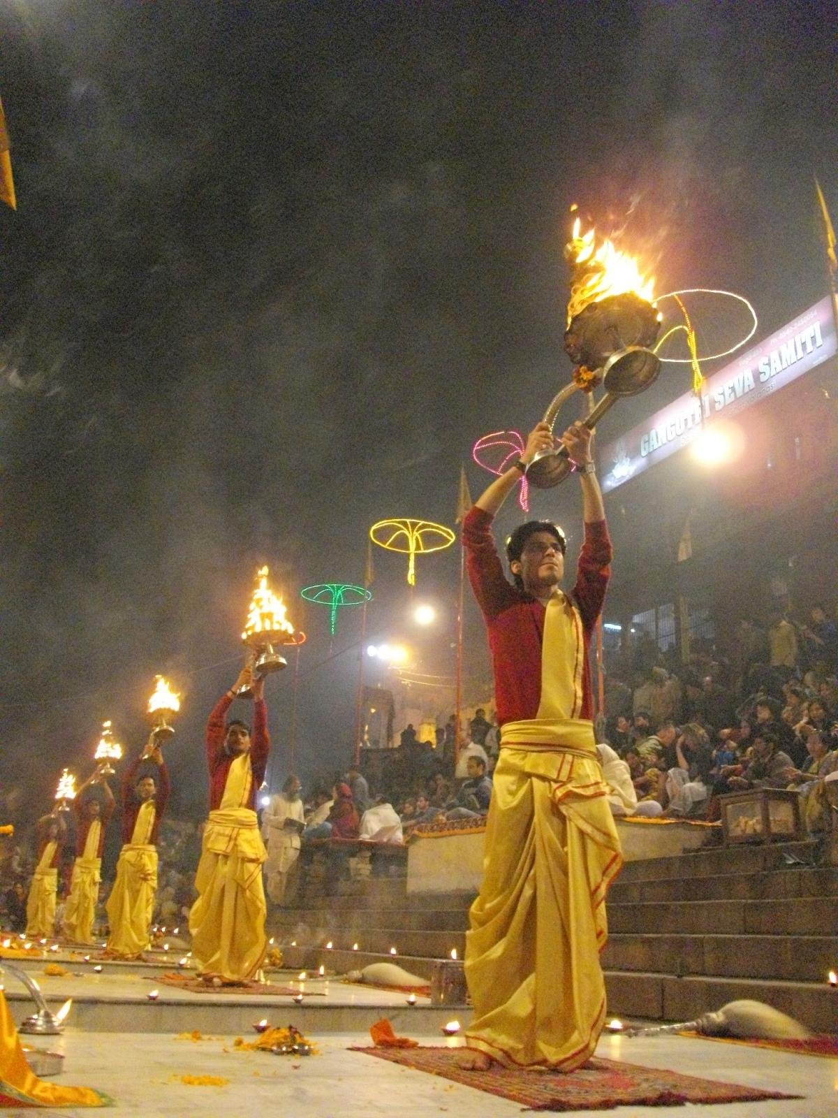 ganga aarti booking in varanasi